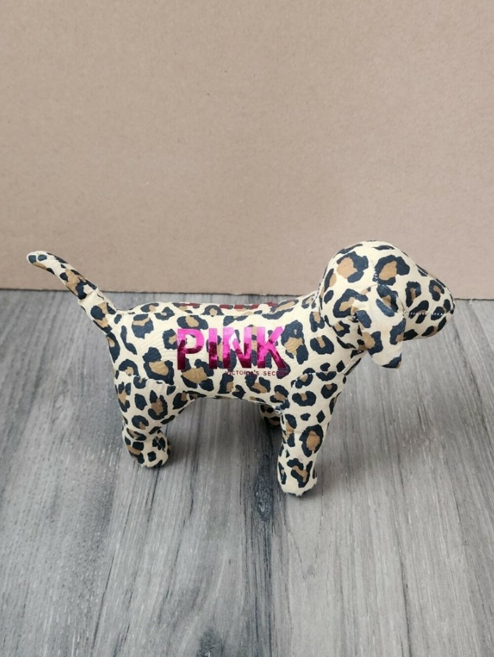 Vs Pink Wild Pink Cheetah Dog
